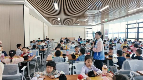 富灯网 这群上海的宝宝也爱上了围棋