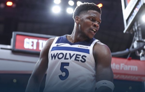 鑫策略 NBA-爱德华兹44+5+7 KD26+10 森林狼三杀太阳